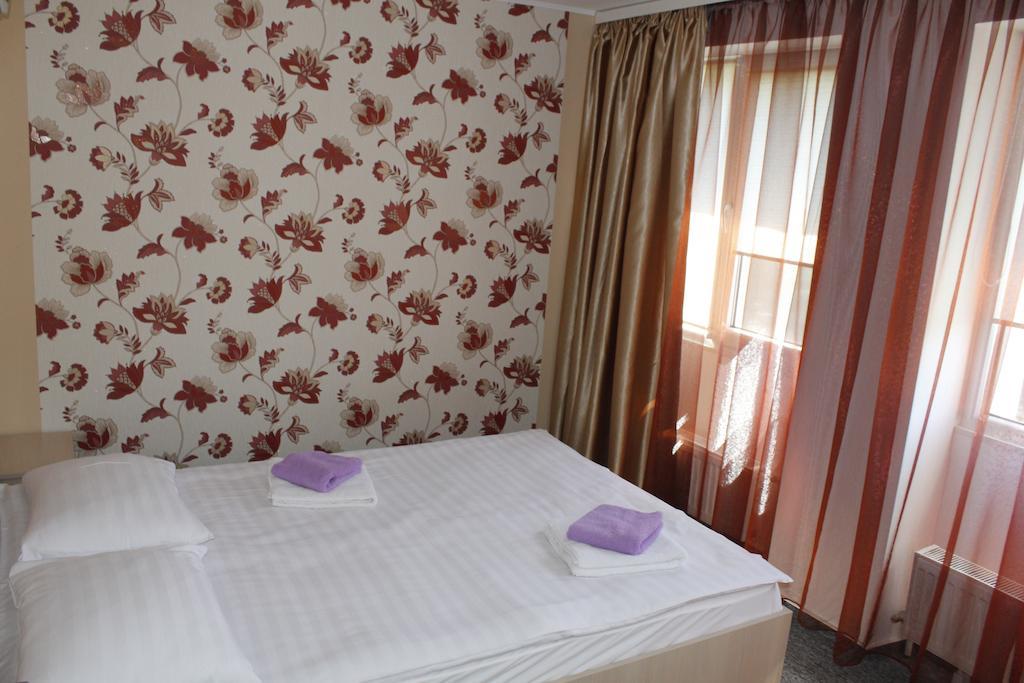 בראשוב Hotel Lux Divina חדר תמונה