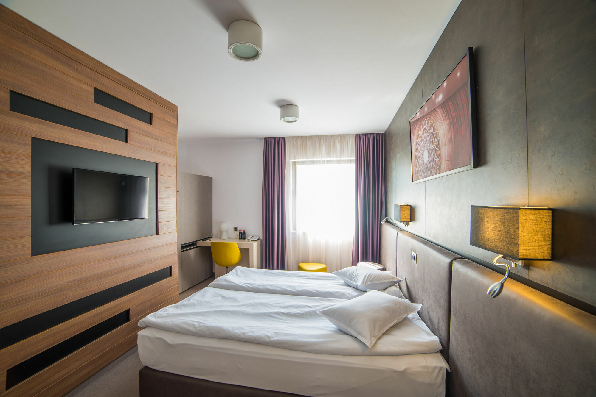 בראשוב Hotel Lux Divina מראה חיצוני תמונה