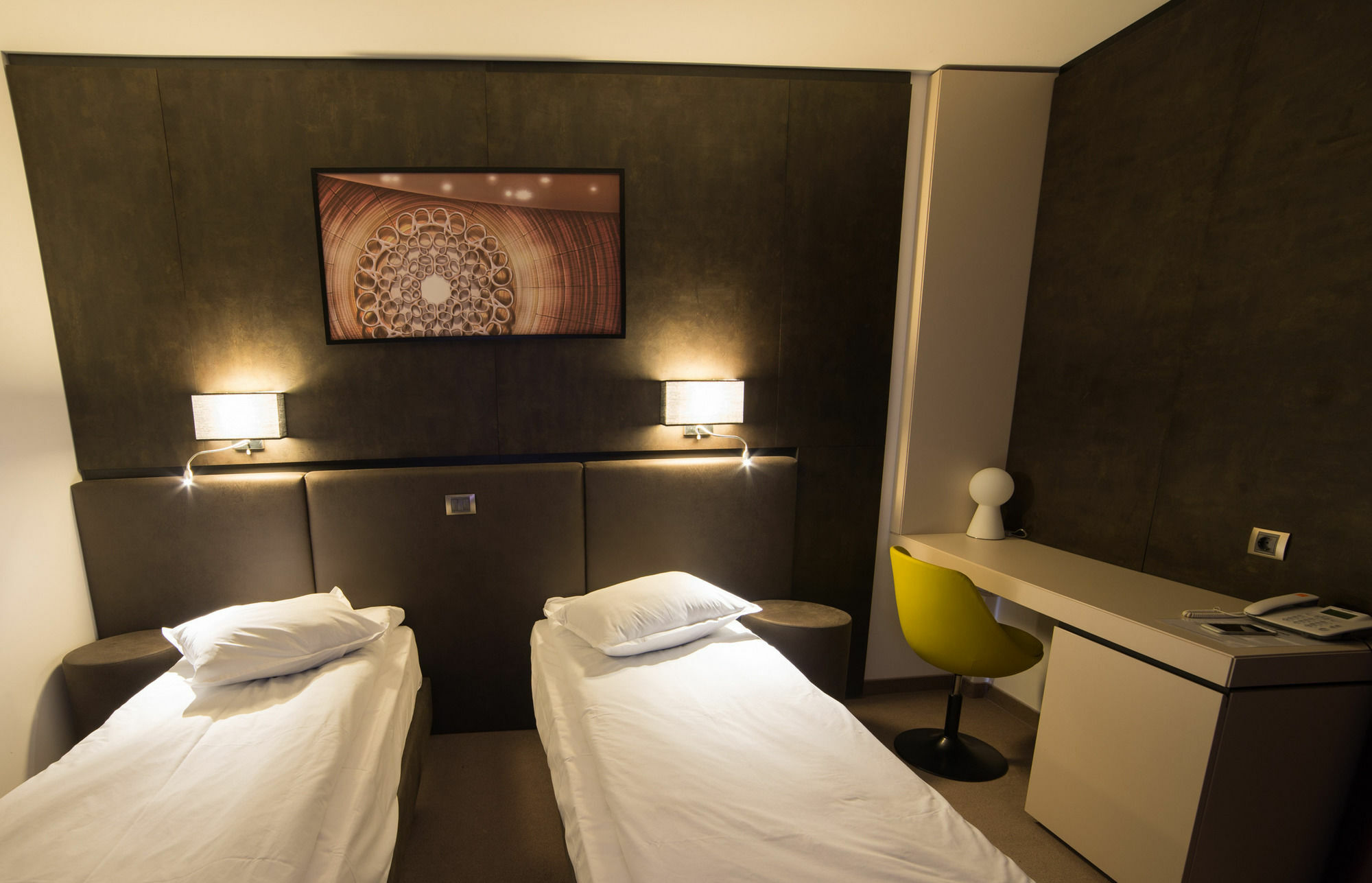 בראשוב Hotel Lux Divina מראה חיצוני תמונה